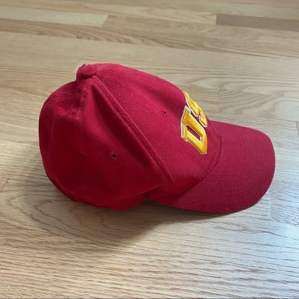 USC University of South Carolina Travelers Hat Medium Large Red Gold